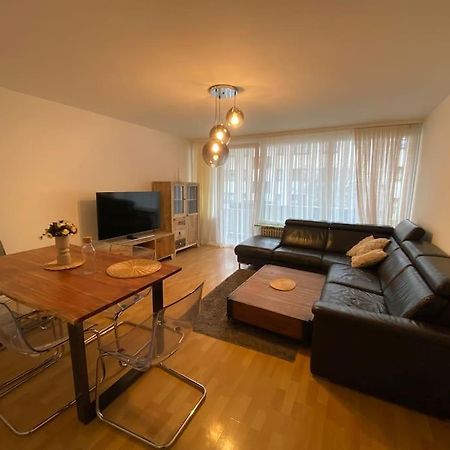 Augsburger Wohnung In Klinikum-Naehe Bagian luar foto